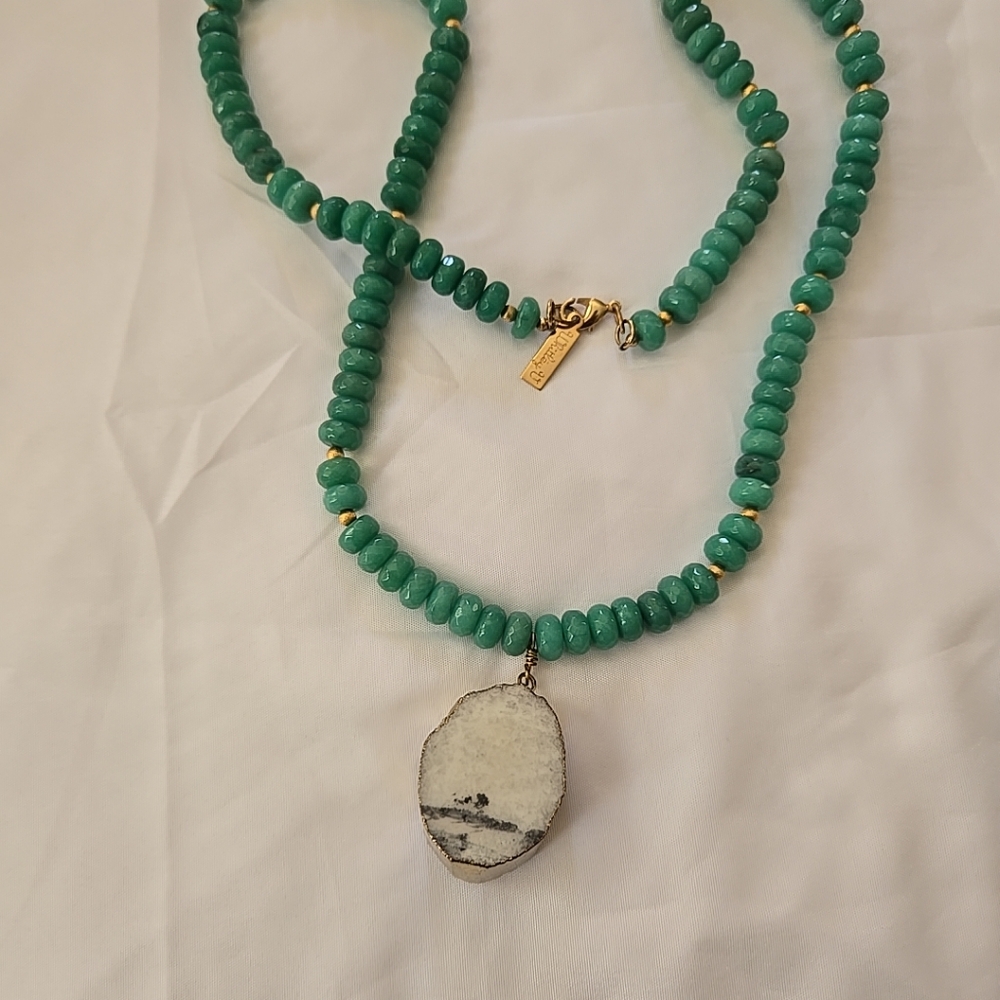 Elegant Chrysoprase Apple Green Beaded Necklace Rondelle Stones